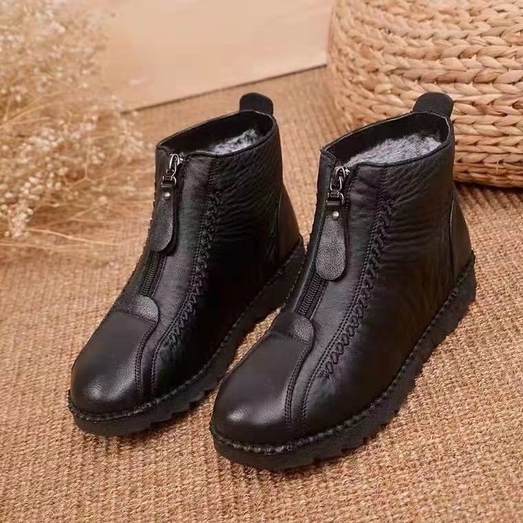 Bottines antidérapantes en simili cuir : élégance et sécurité au quotidien