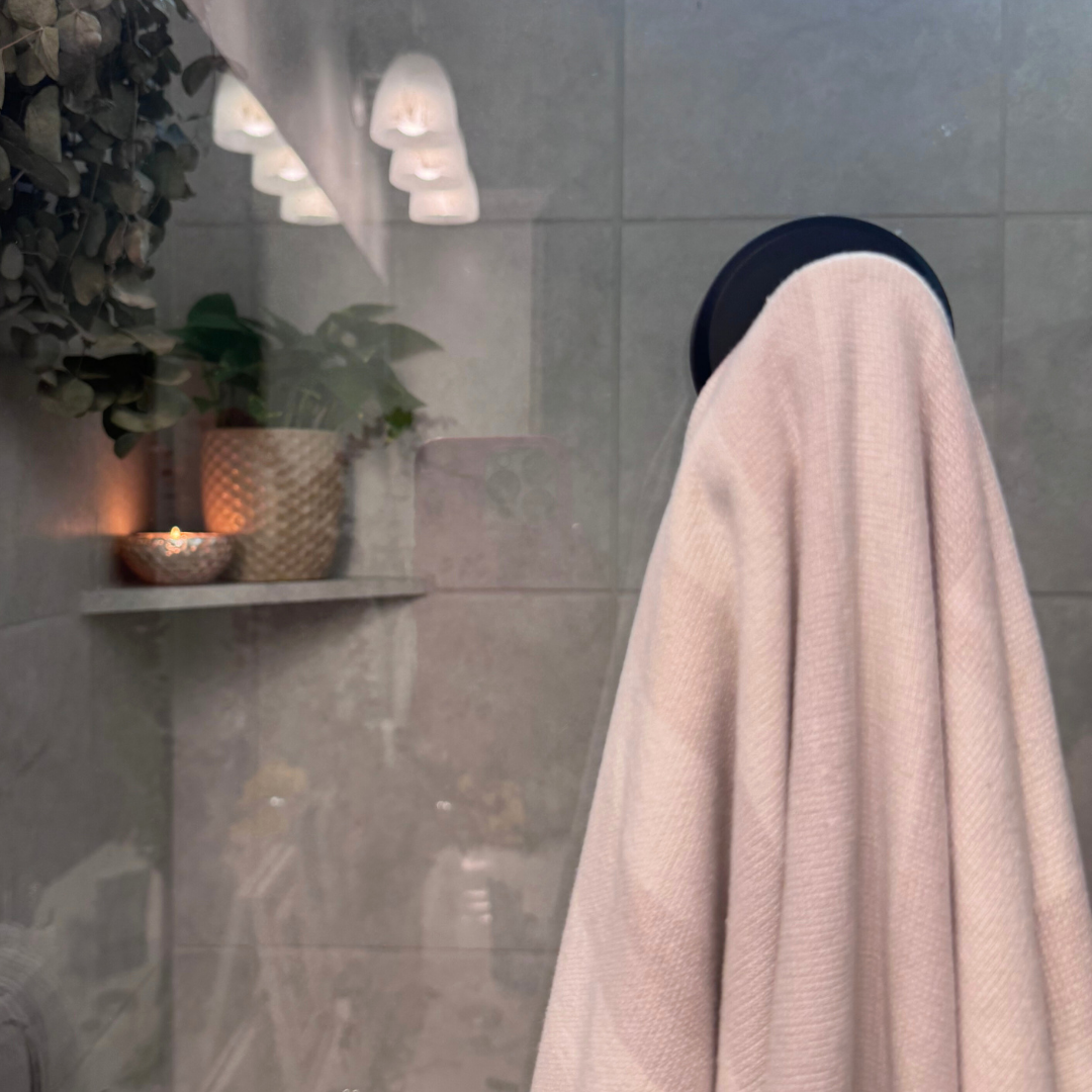 Gancio a ventosa ultra-adesivo, riposizionabile a volontà